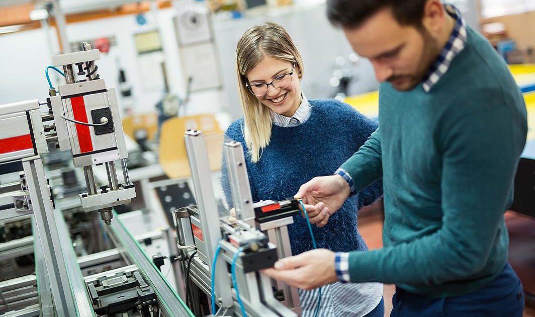 Duales Studium Maschinenbau JES Nacht der Ausbildung